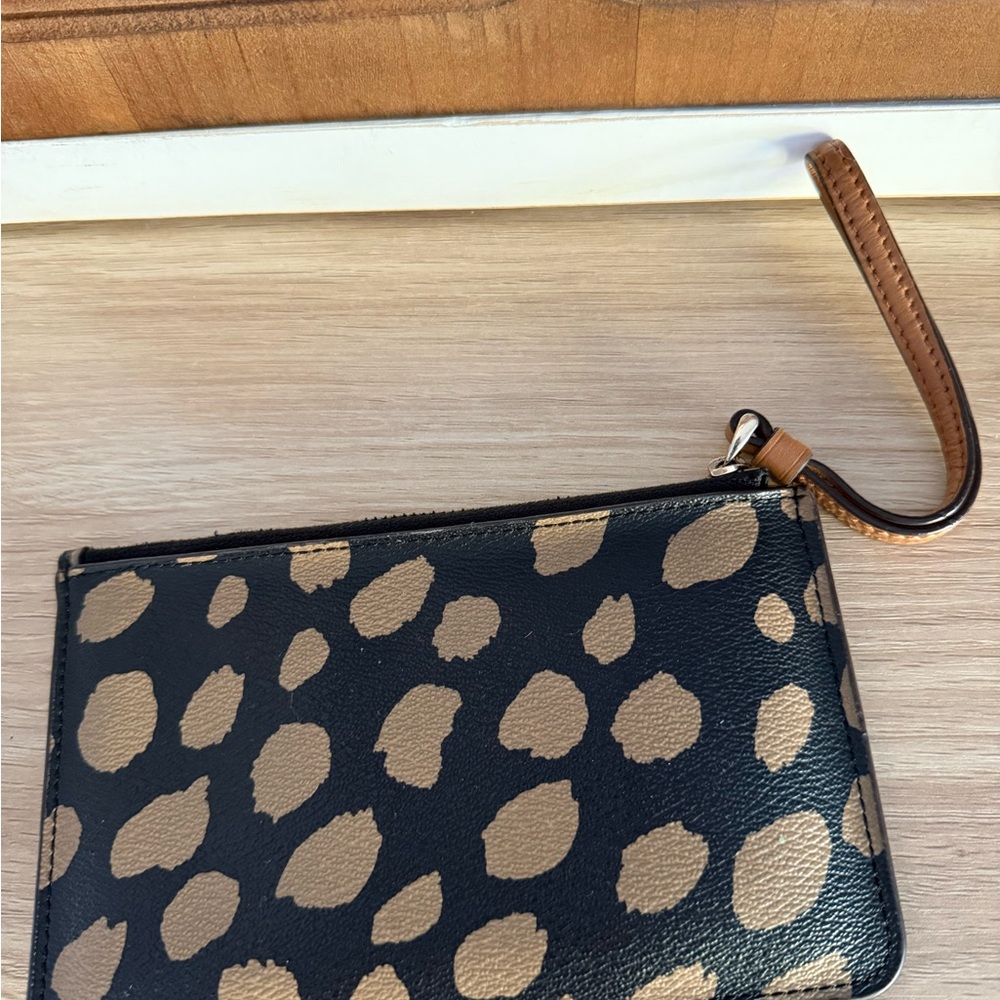 Coach leopard spot wristlet - Picture 3 of 5